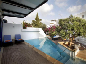How to Rent Your Own Villa with Fantastic Private Pool, Protaras Villa 1464
